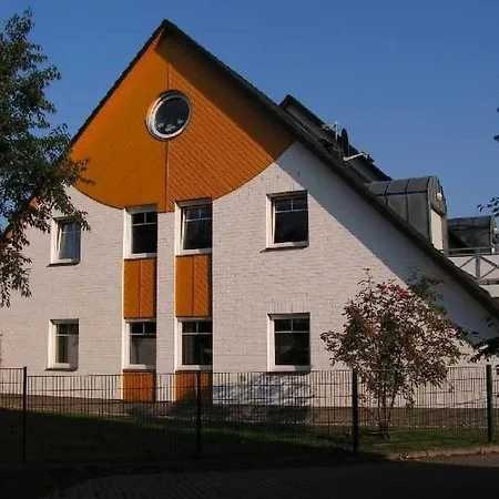 Апартаменты Strandnahe Mit Terrasse Und Parkplatz By Interhome Цингст