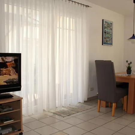 Апартаменты Strandnahe Mit Terrasse Und Parkplatz By Interhome