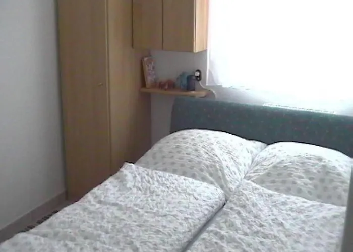 Апартаменты Strandnahe Mit Terrasse Und Parkplatz By Interhome Цингст